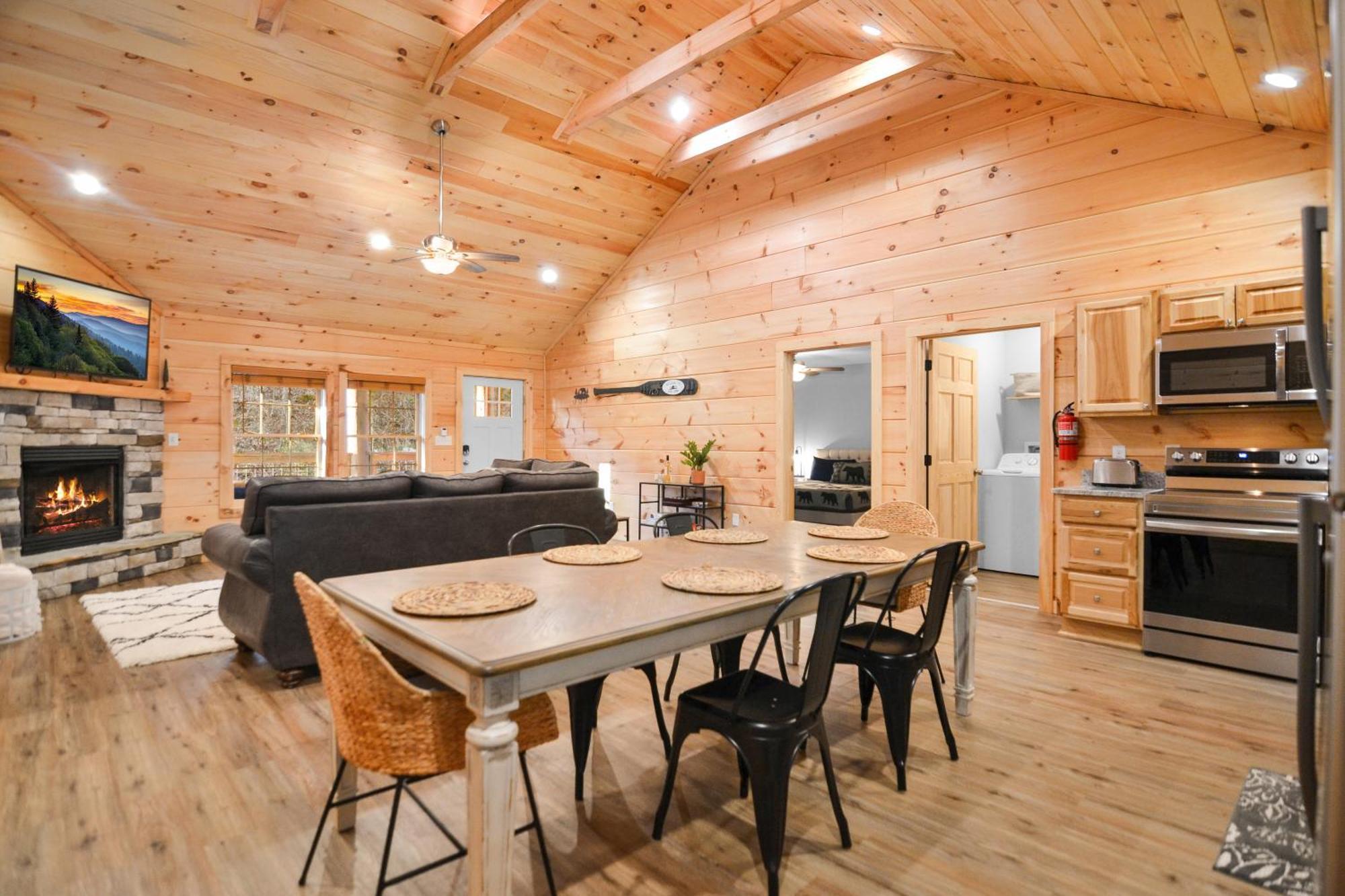 Tsaliwood Cabin Sevierville Eksteriør billede