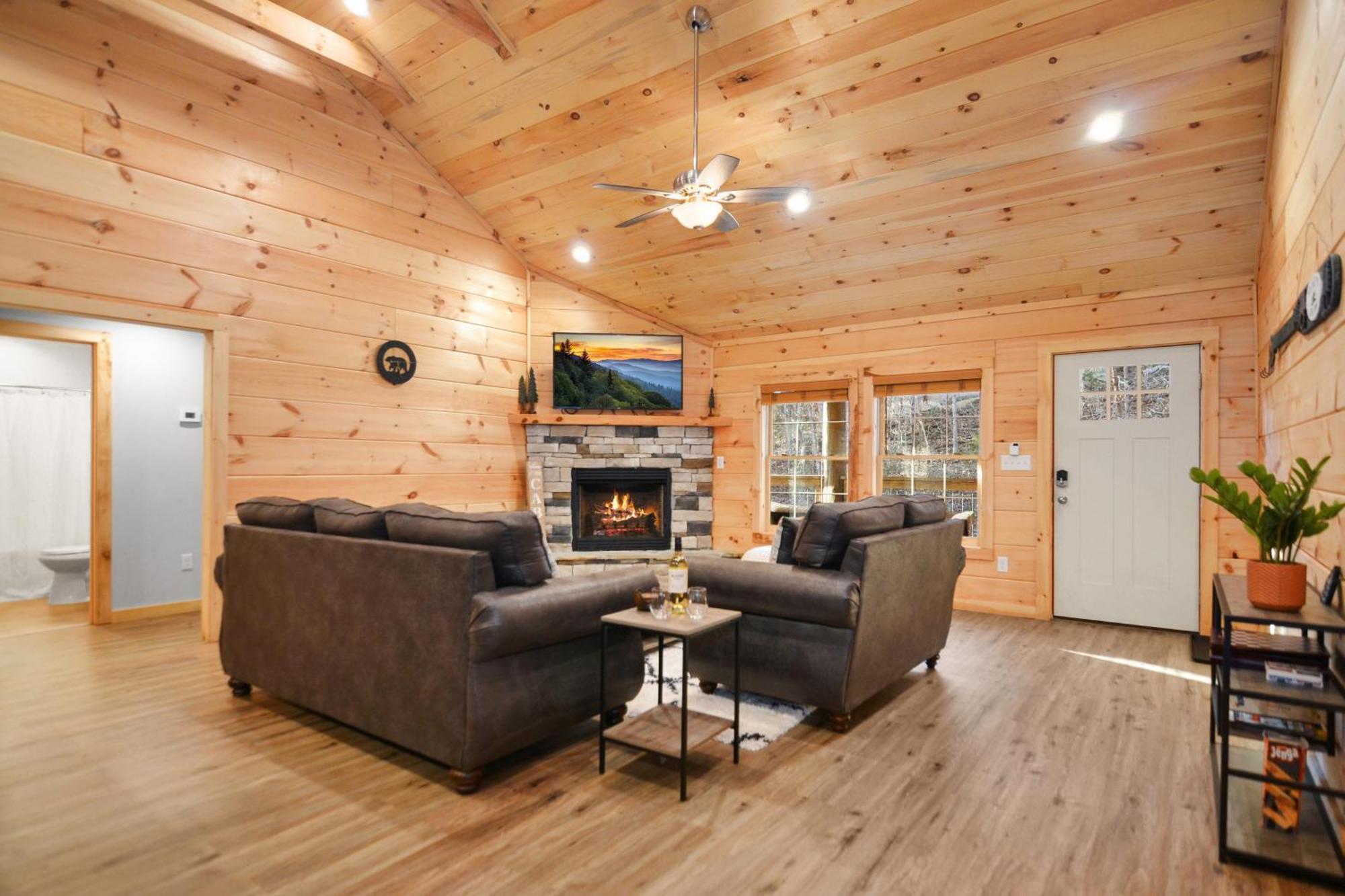 Tsaliwood Cabin Sevierville Eksteriør billede